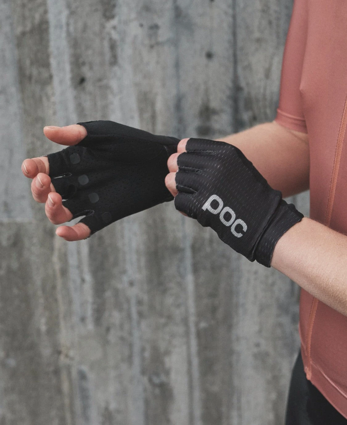POC Sports Agile Short Glove Accessories 20 POC Sports Agile Short Glove Accessories